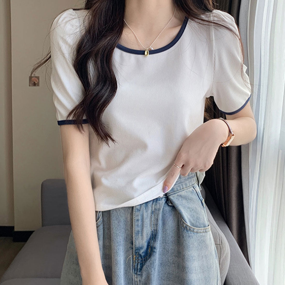 デューリリー Dewlily バイカラーTシャツ 韓国ファッション 10代 20代 30代 カジュアル シンプル 無地 おしゃれ きれいめ 大人 上品 パイピング （ホワイト） ホワイト