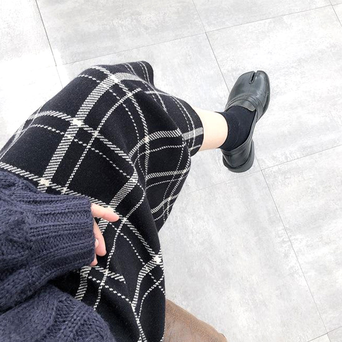 デューリリー Dewlily チェック柄ニットスカート レディース 10代 20代 30代 韓国ファッション 春 秋 冬 可愛い 大人カジュアル シンプル 上品 デート 黒