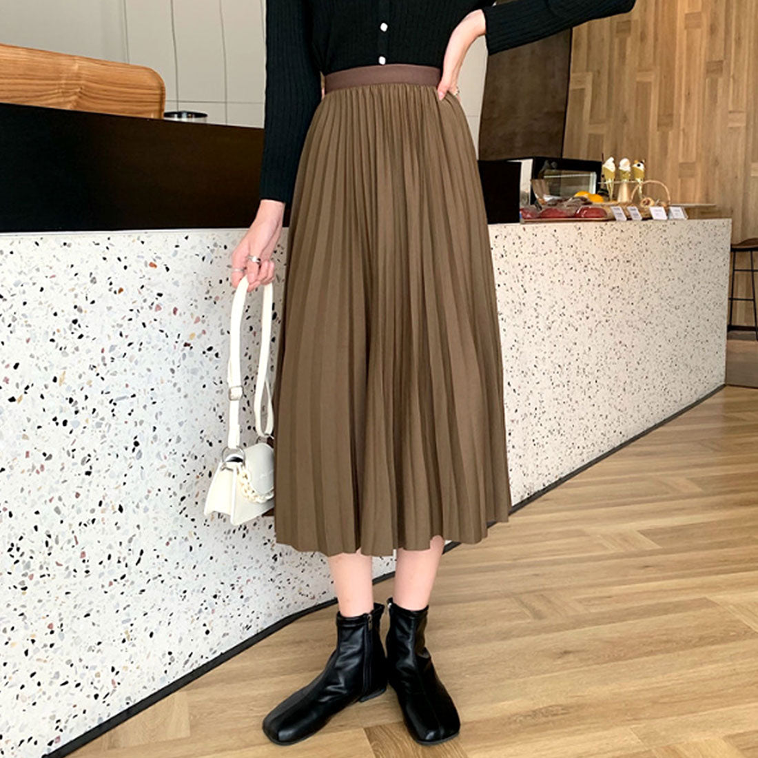 デューリリー Dewlily ロングプリーツスカート レディース 10代 20代 30代 韓国ファッション カジュアル 春 夏 秋 可愛い おしゃれ Aライン 黒 シンプル ゴム