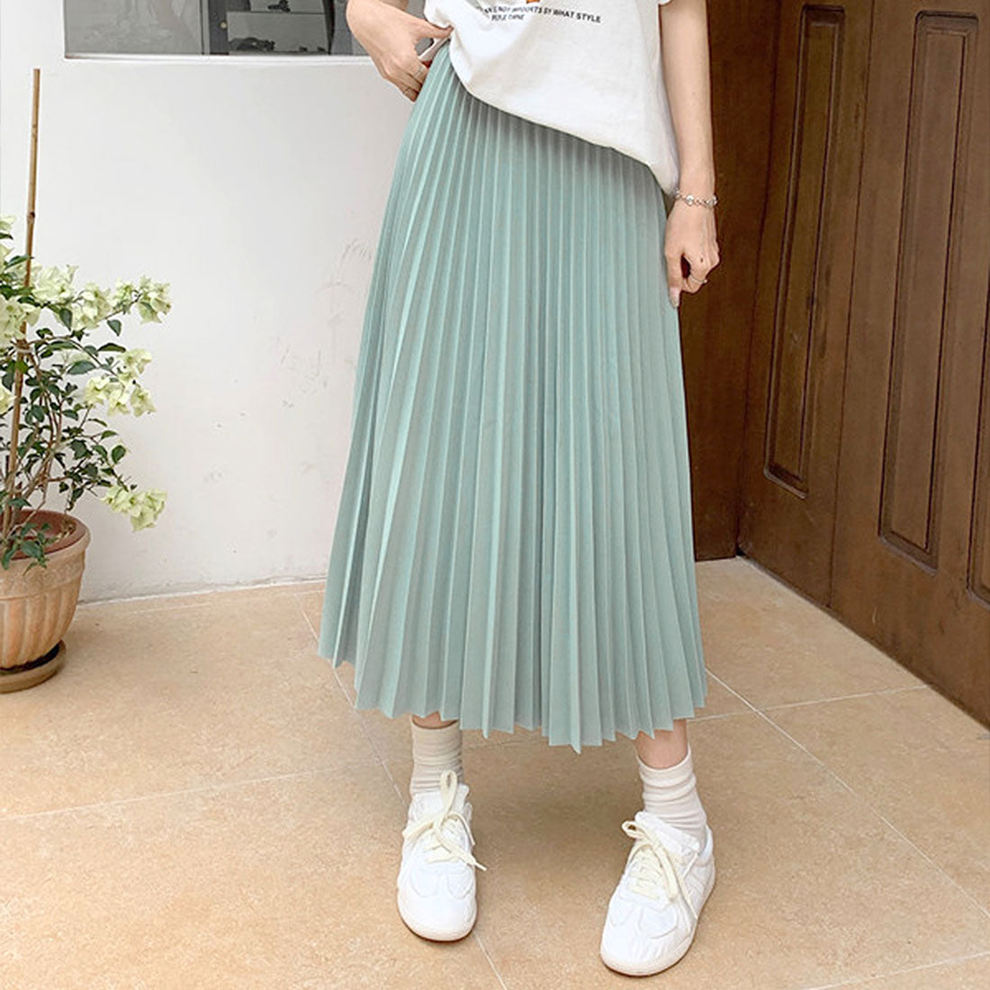 デューリリー Dewlily ロングプリーツスカート レディース 10代 20代 30代 韓国ファッション カジュアル 春 夏 秋 可愛い おしゃれ Aライン 黒 シンプル ゴム