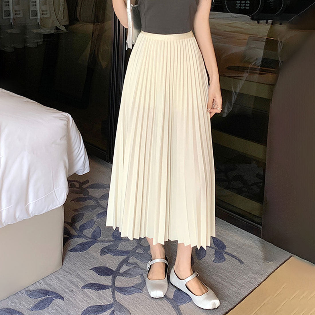 デューリリー Dewlily ロングプリーツスカート レディース 10代 20代 30代 韓国ファッション カジュアル 春 夏 秋 可愛い おしゃれ Aライン 黒 シンプル ゴム