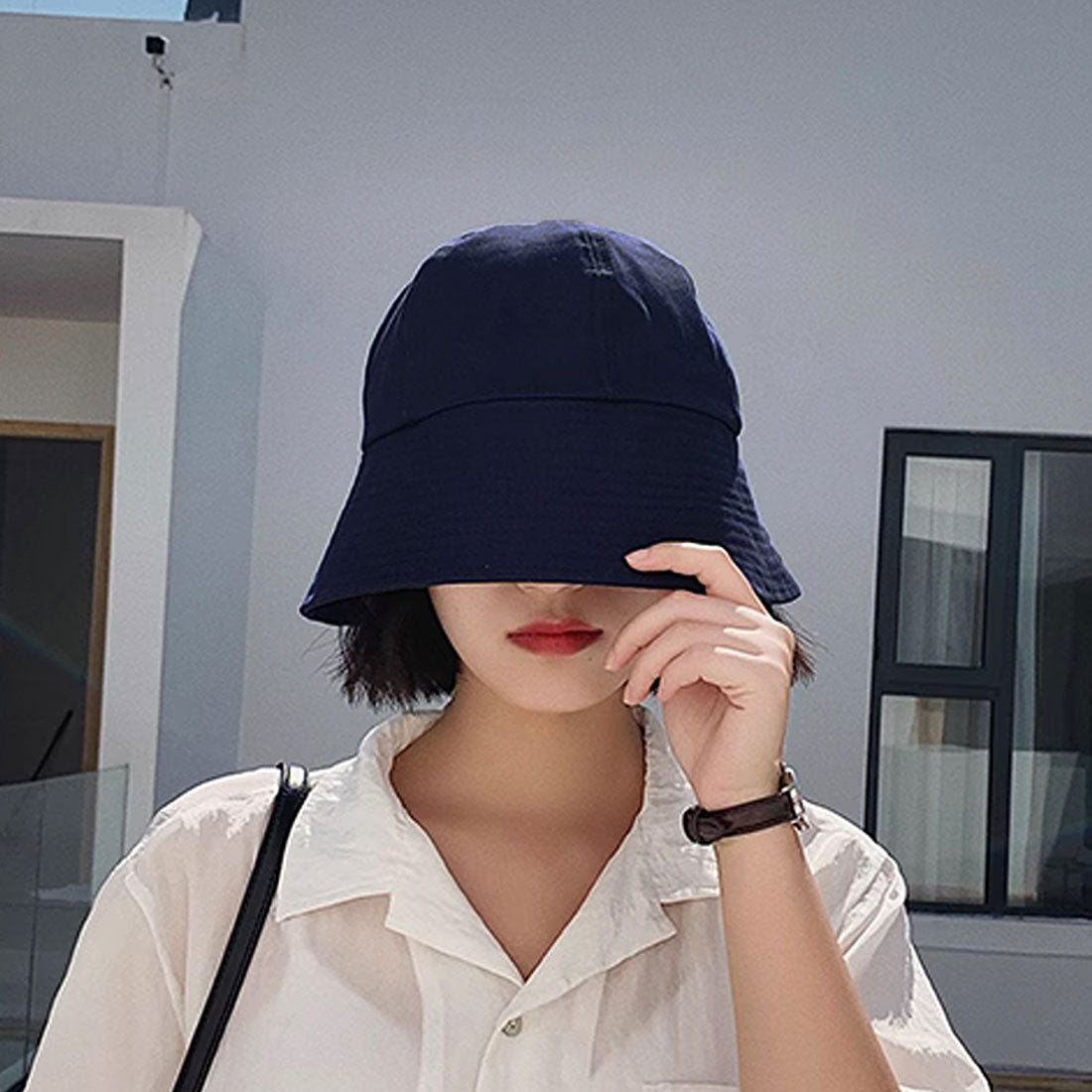 Dewlly 寬簷漁夫帽女式青少年 20 多歲 30 多歲韓國時尚休閒帽子素色簡約可愛優雅時尚黑白遮陽帽