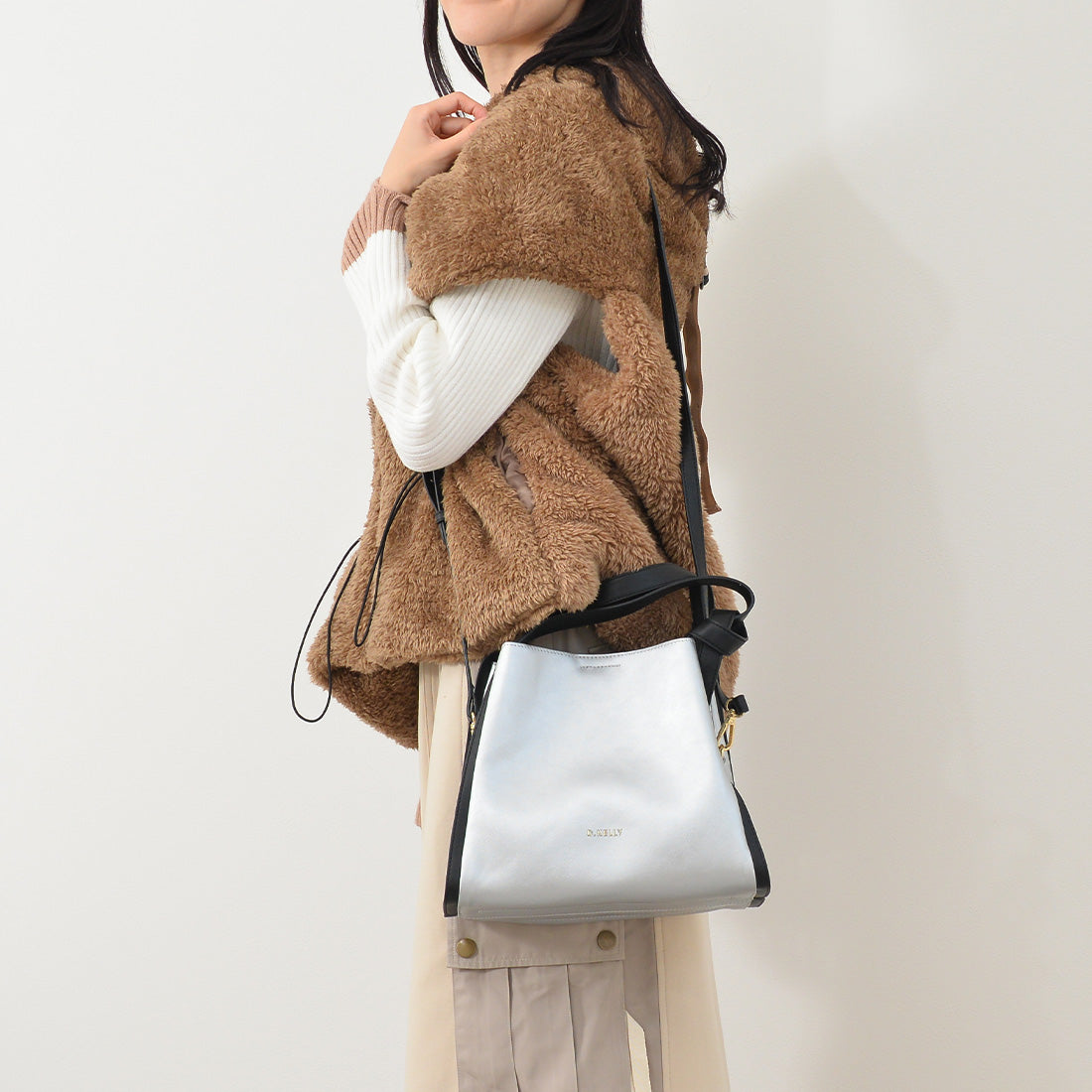 D.KELLYハンドバッグ D.KELLY Handbag 2-way Shoulder Bag for Women D.KELLY Bicolor Standalon