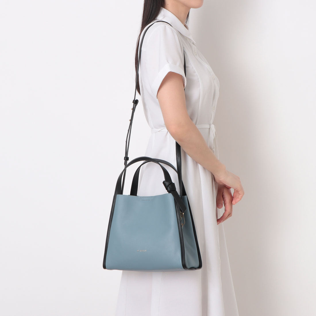ディーケリー D.KELLY ハンドバッグ 2way ショルダーバッグ レディース D.KELLY バイカラー 自立 軽量 コンパクト ソフトレザー DK-ML-7103 （シルバー） シルバー