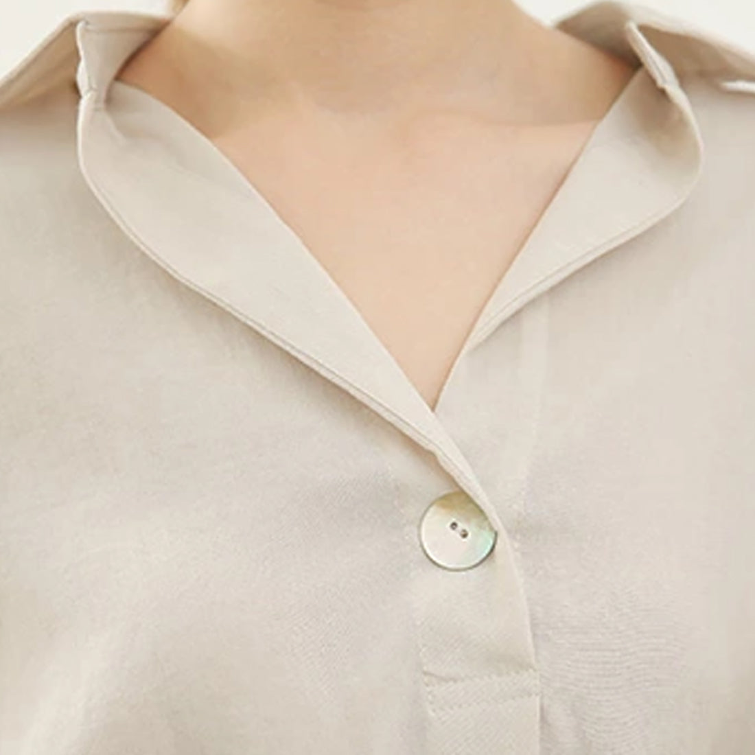 ドゥー ベル Doux Belle 共布のベルト付きのスキッパーシャツ