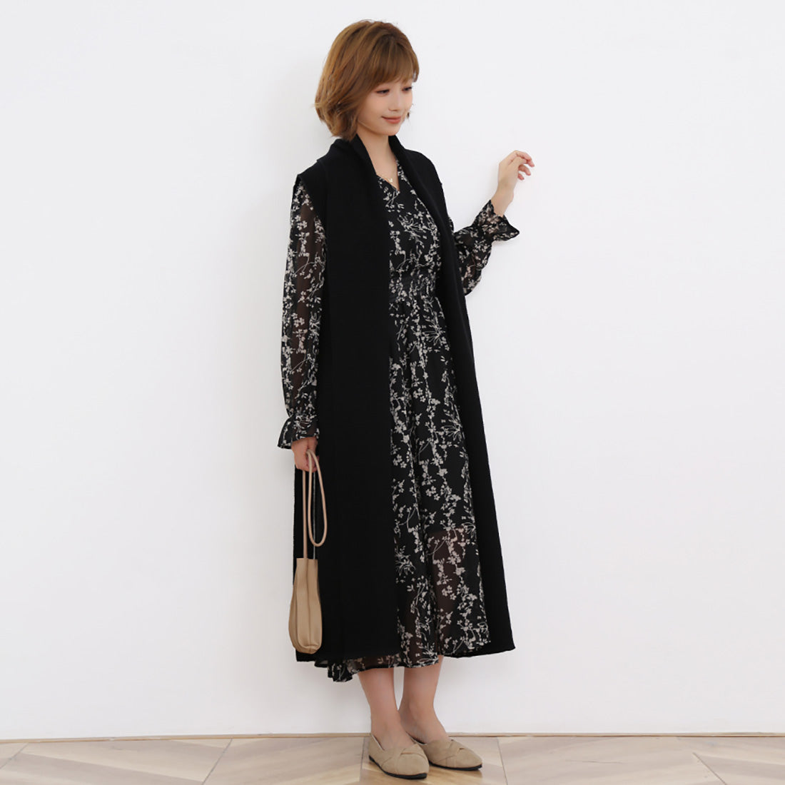 ドゥー ベル Doux Belle マキシワンピース レディース  花柄 Vネック パフスリーブ ロング丈 ひざ下 五分袖 長袖