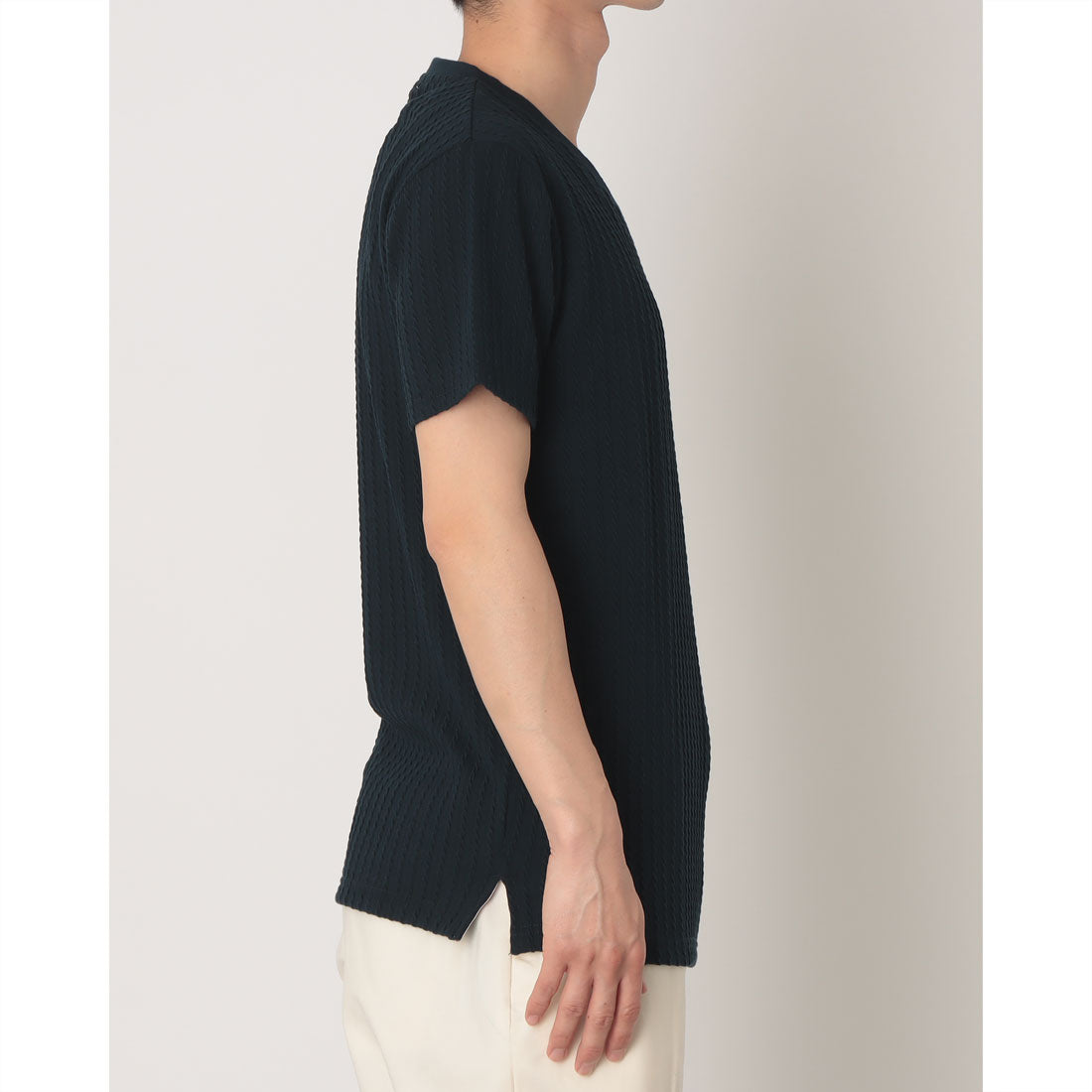 ドゥクラッセ DoCLASSE ジャガードVネックTシャツ （ネイビー） ネイビー