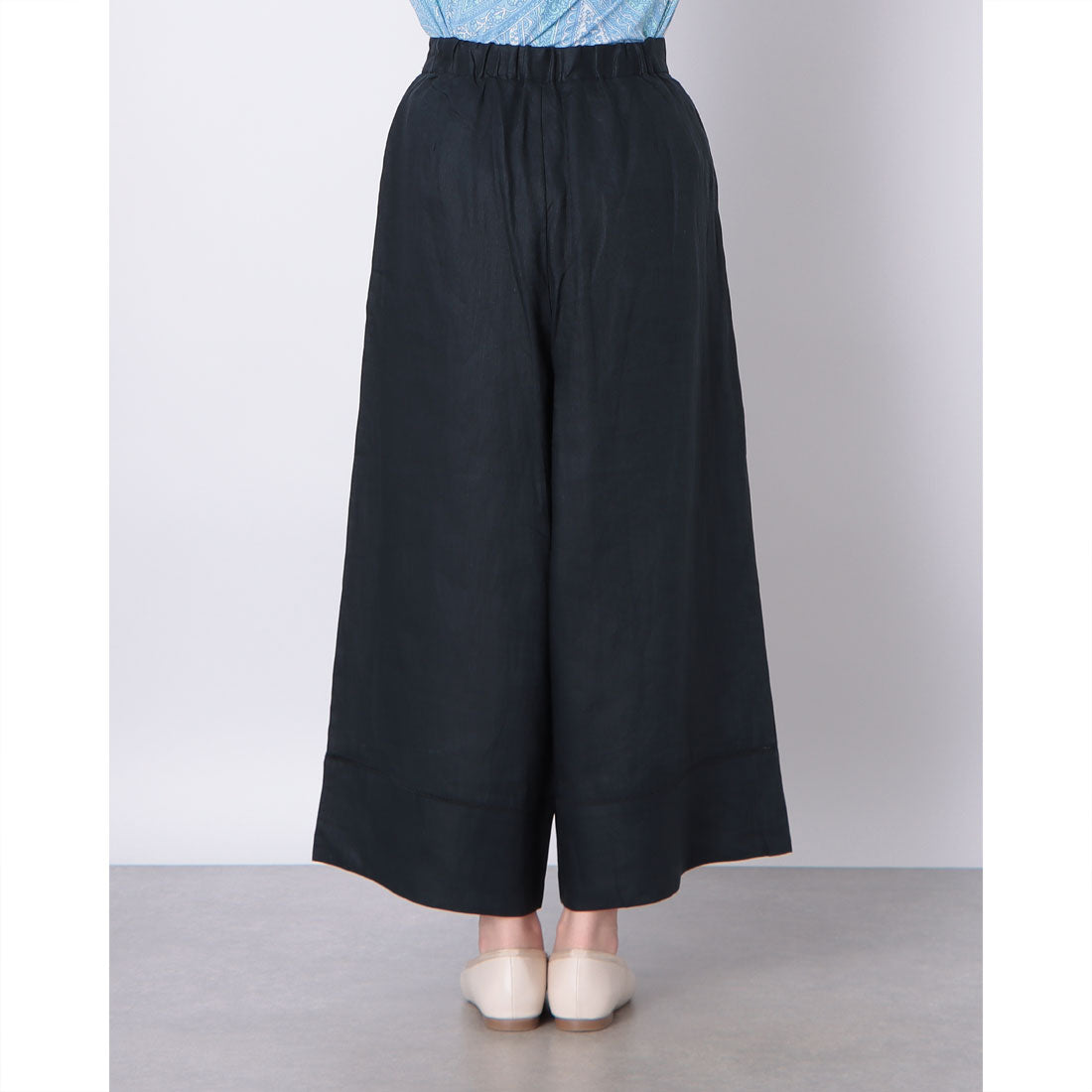 ドゥクラッセ DoCLASSE フレンチリネン・ワイドクロップドパンツ （ミッドナイトブルー） ミッドナイトブルー