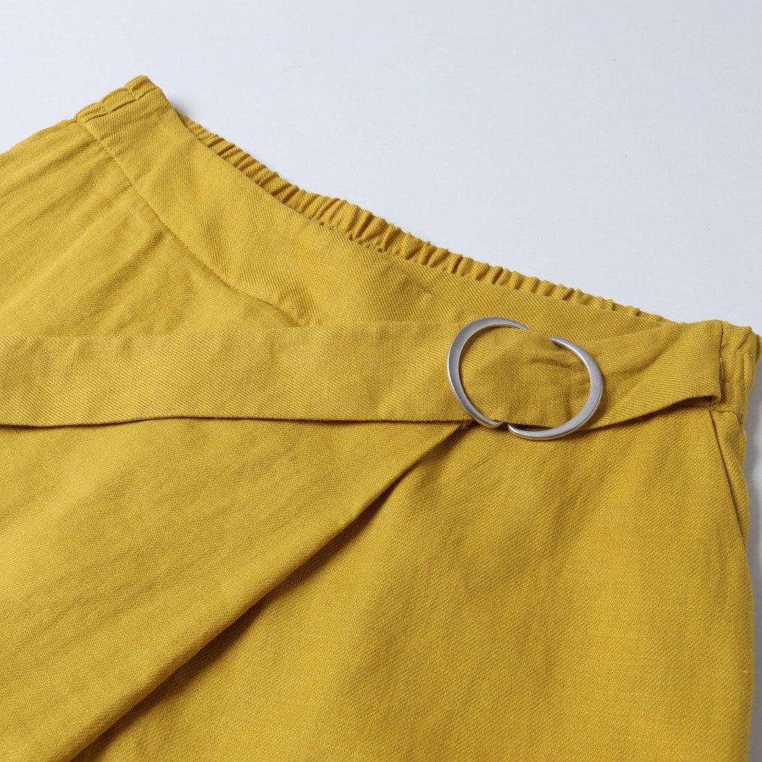 ドゥクラッセ DoCLASSE リネン混・ラップ風ワイドパンツ （マスタード） マスタード