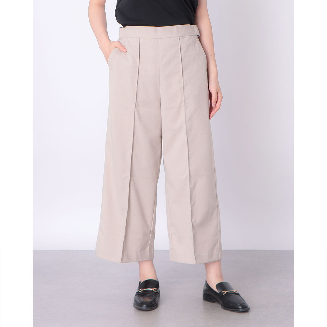 ドゥクラッセ DoCLASSE ウールタッチ・ワイドクロップドパンツ （ベージュ） ベージュ