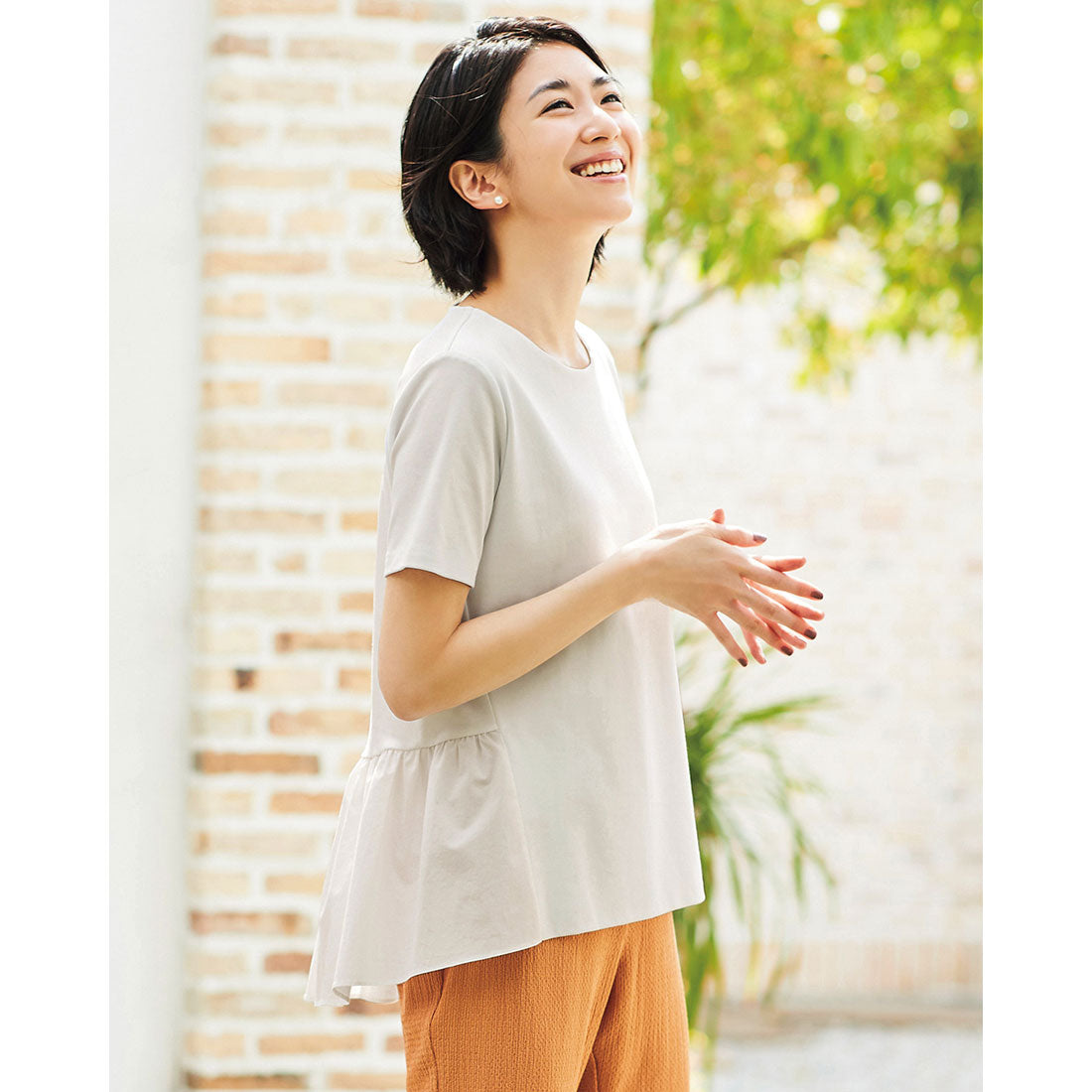 ドゥクラッセ DoCLASSE 異素材ペプラム／半袖・ドゥクラッセTシャツ,ライトグレー