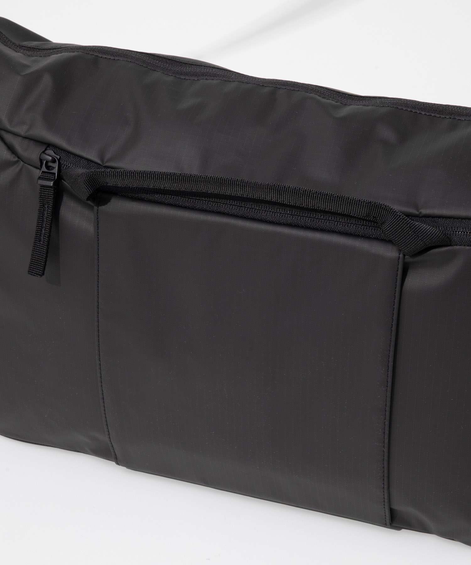 ディービー Db ディービー Db Journey Ramverk ランマク Pro Sling Bag 24L プロ スリングバック 5000501 ワンショルダー ショルダーバッグ メンズ バッグ （BLACK OUT/ブラックアウト） BLACK OUT/ブラックアウト