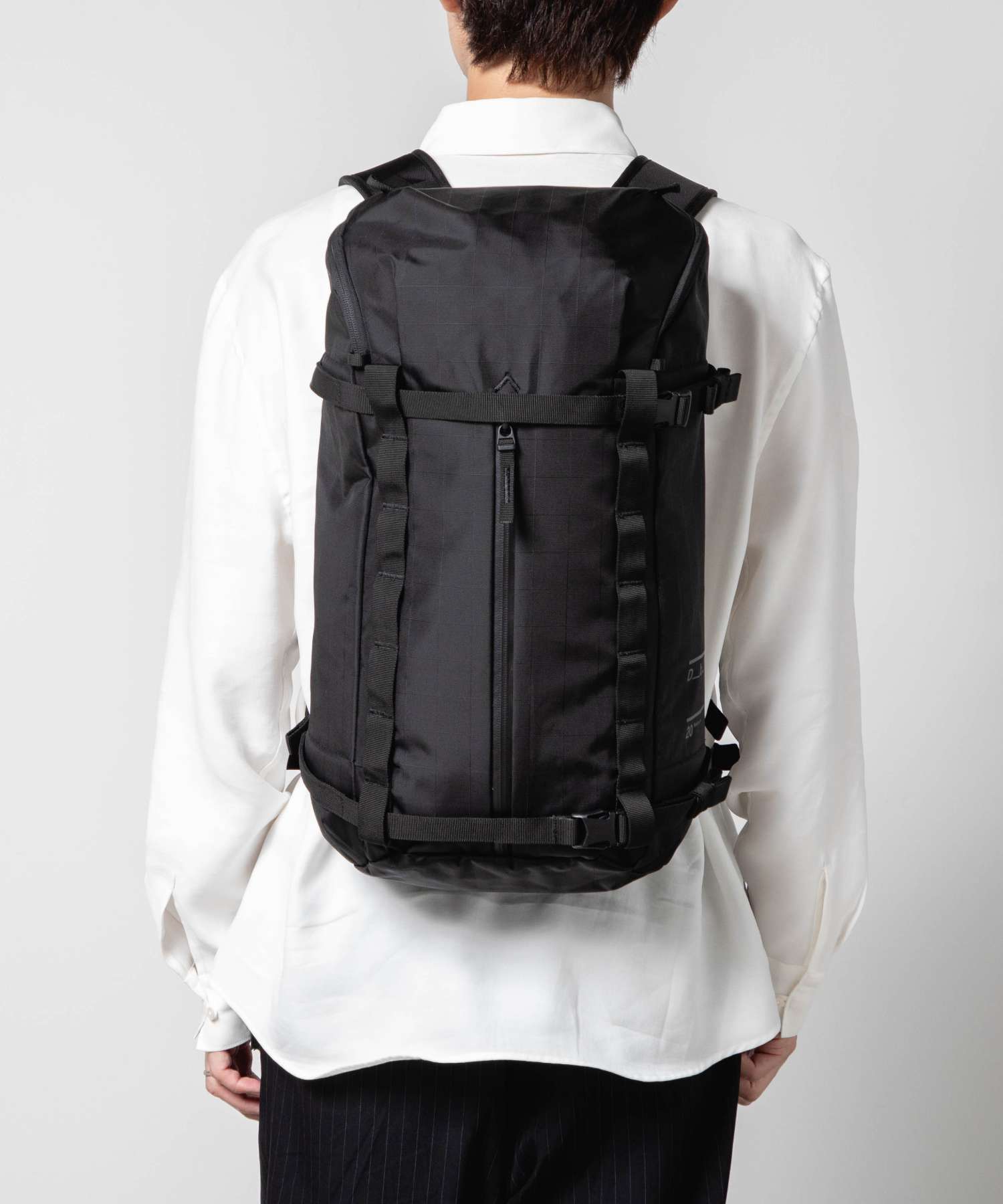 ディービー Db ディービー Db Journey Backcountry バックカントリー Backpack 20L バックパック 1000180 リュックサック ユニセックス バッグ （BLACK OUT/ブラックアウト） BLACK OUT/ブラックアウト