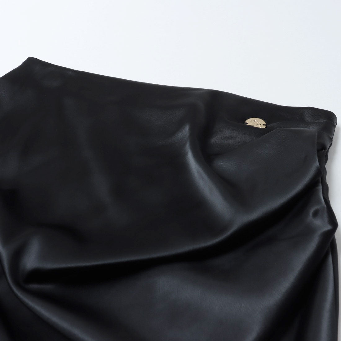 デニーローズ DENNY ROSE ドレープポイントサテンSK （BLACK） BLACK