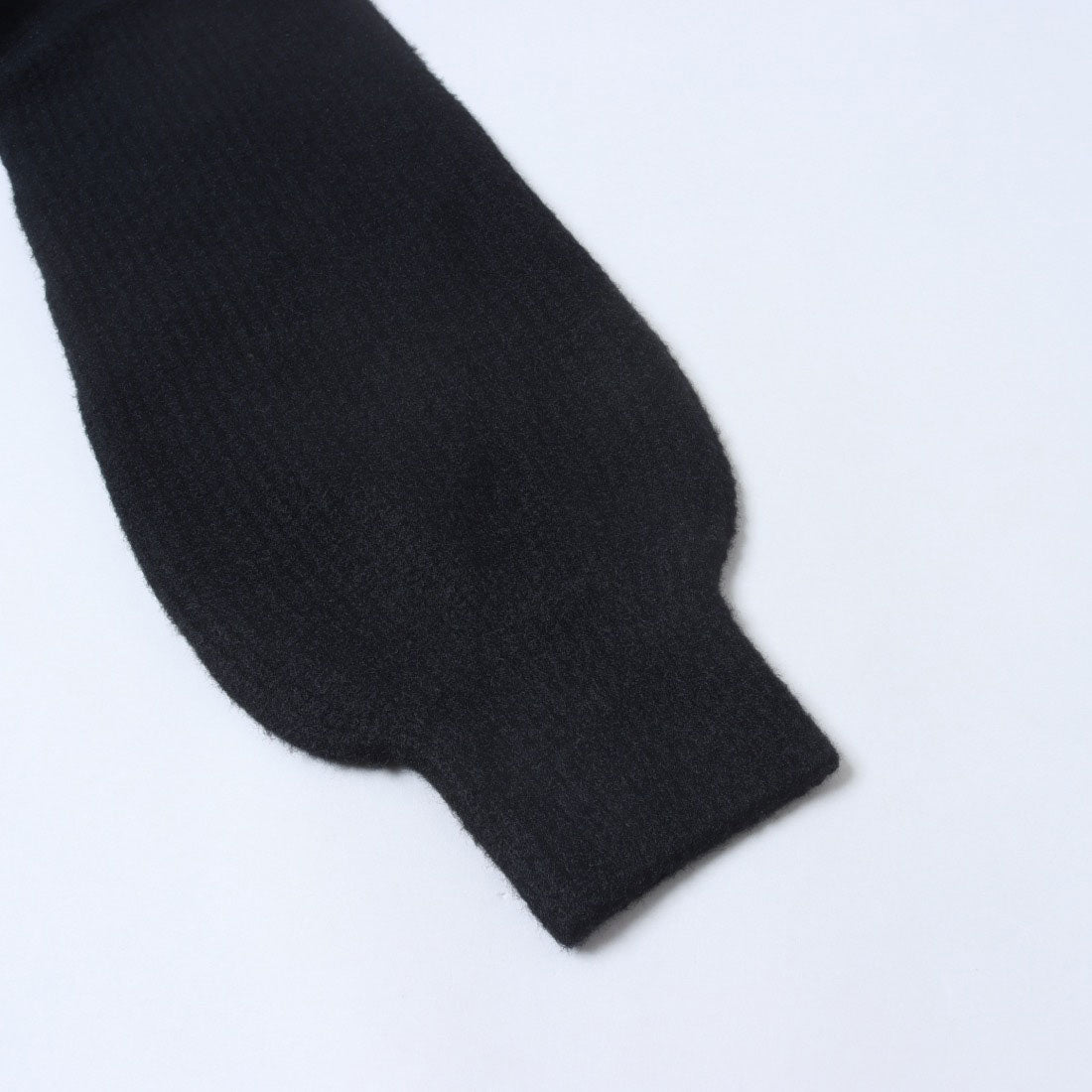 デニーローズ DENNY ROSE ブローチポイントロゴニット （BLACK） BLACK