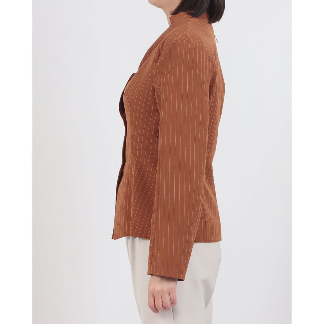 デニーローズ DENNY ROSE ネックデザイン ピンストライプジャケット （BROWN） BROWN