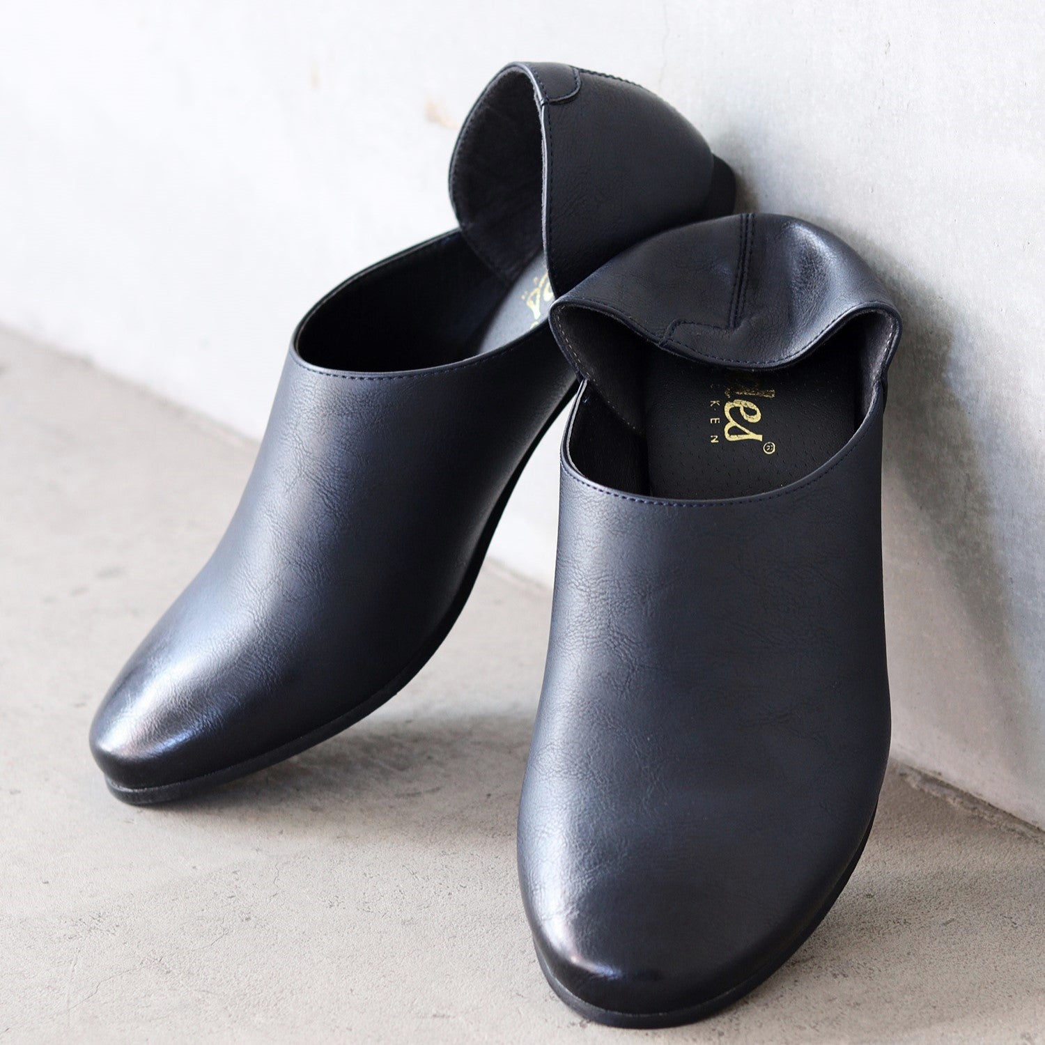 Dedes Simple and easy to match! Slip-on babouche with heels/ 5228