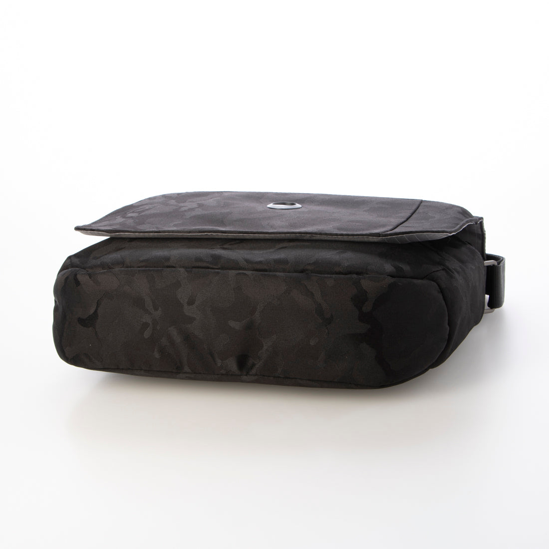デルセー DELSEY PARIS メッセンジャーバッグ ショルダーバッグ PICPUS 8L (BLACK CAMOUFLAGE) （BLACK CAMOUFLAGE） BLACK CAMOUFLAGE