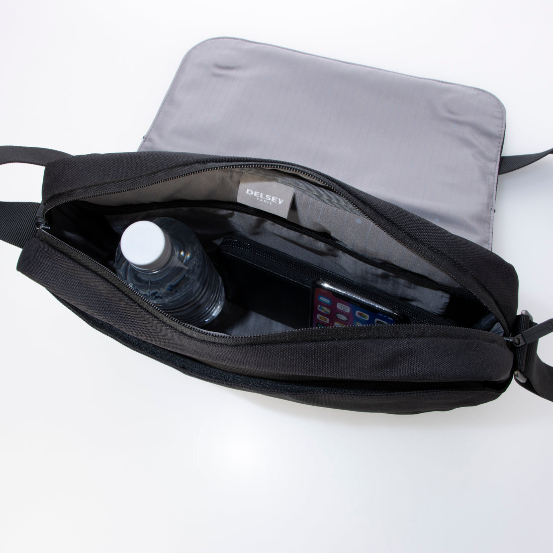 デルセー DELSEY PARIS メッセンジャーバッグ ショルダーバッグ PICPUS 8L (BLACK CAMOUFLAGE) （BLACK CAMOUFLAGE） BLACK CAMOUFLAGE