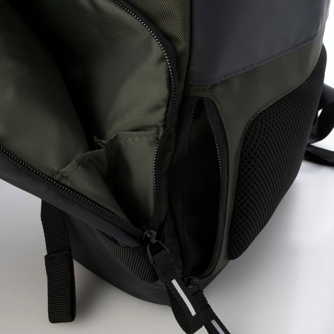 DELSEY PARIS 【 DELSEY Official】 SECURFLAP BACKPACK 16 Backpack 21L Compatible with 16-inch PC