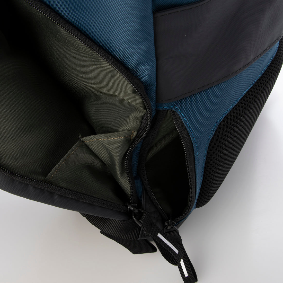 DELSEY PARIS 【 DELSEY Official】 SECURFLAP BACKPACK 16 Backpack 21L Compatible with 16-inch PC