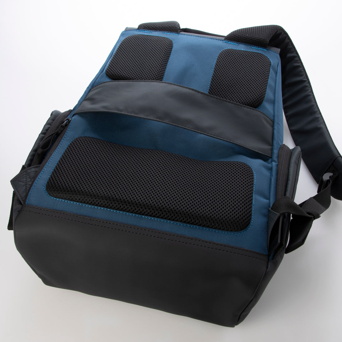DELSEY PARIS 【 DELSEY Official】 SECURFLAP BACKPACK 16 Backpack 21L Compatible with 16-inch PC