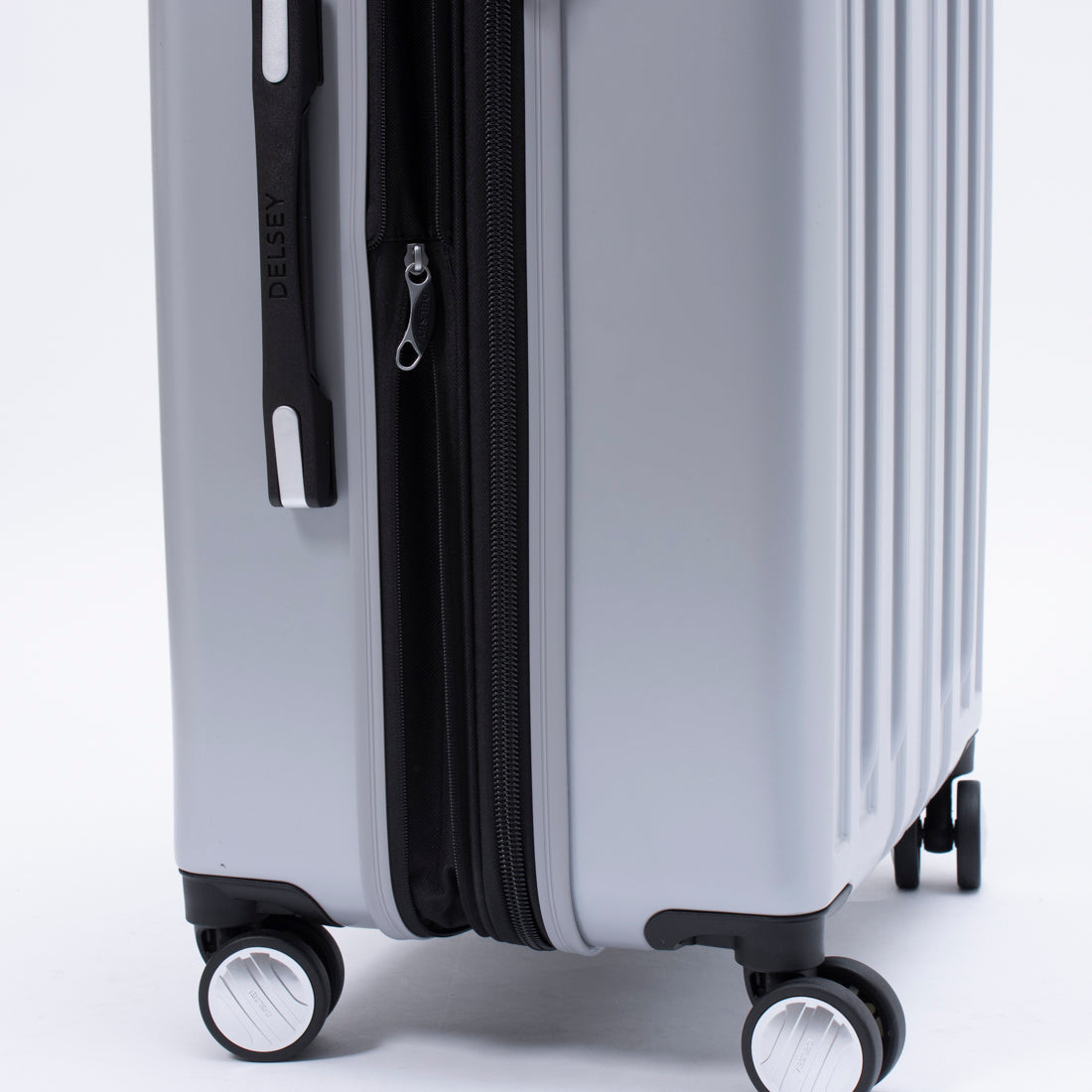 DELSEY PARIS 【 DELSEY Official】 TITANIUM Suitcase 84L 4-6 Nights M Size Hard Carry Case