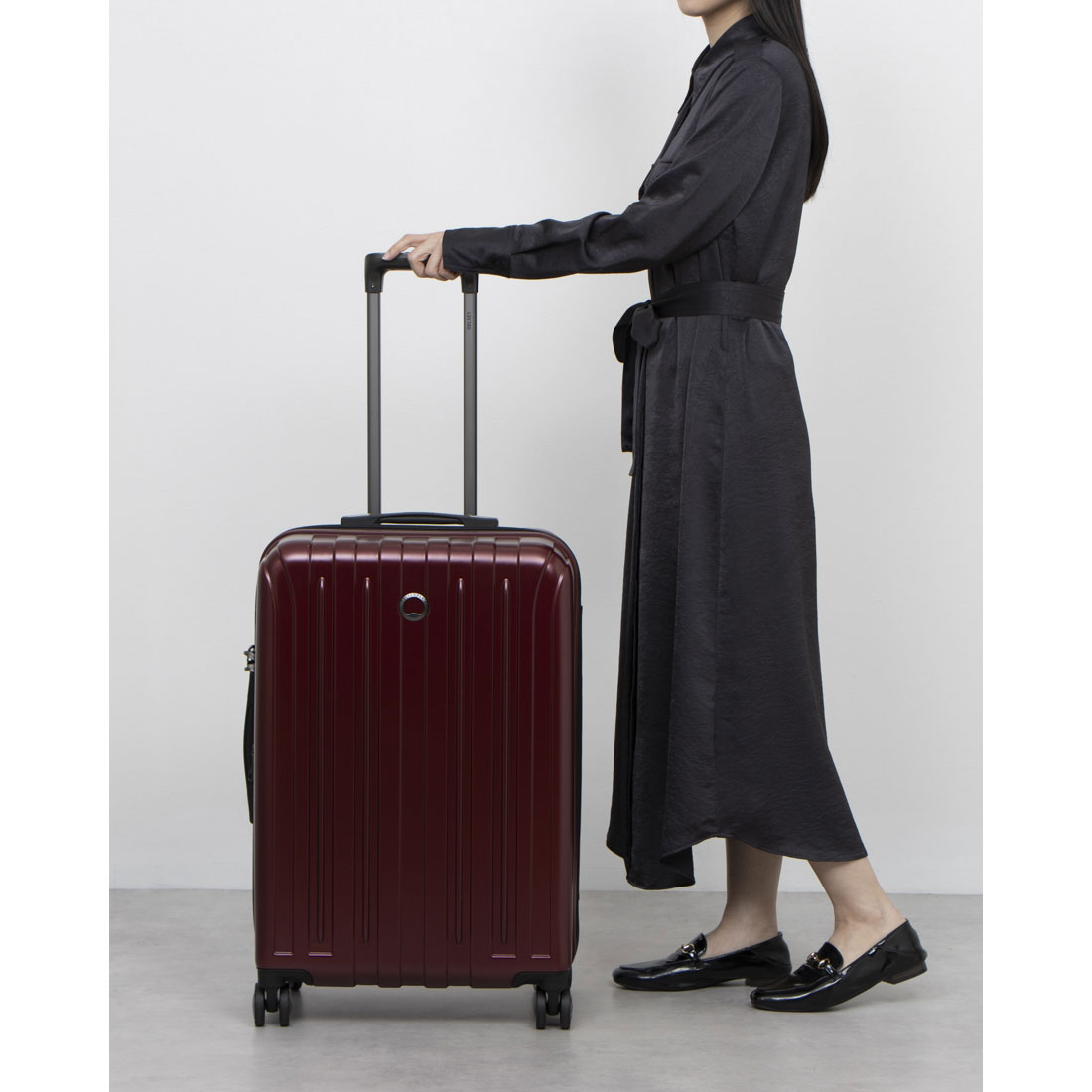 DELSEY PARIS 【 DELSEY Official】 TITANIUM Suitcase 84L 4-6 Nights M Size Hard Carry Case