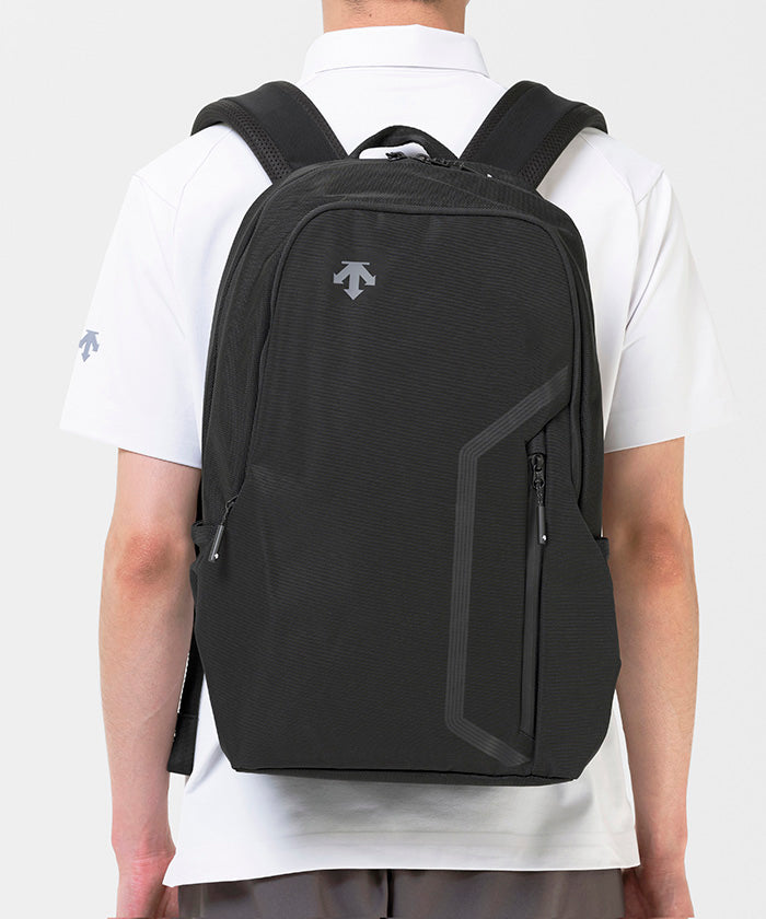 DESCENTE Aero Stream Backpack M Capacity: Approximately 20L
