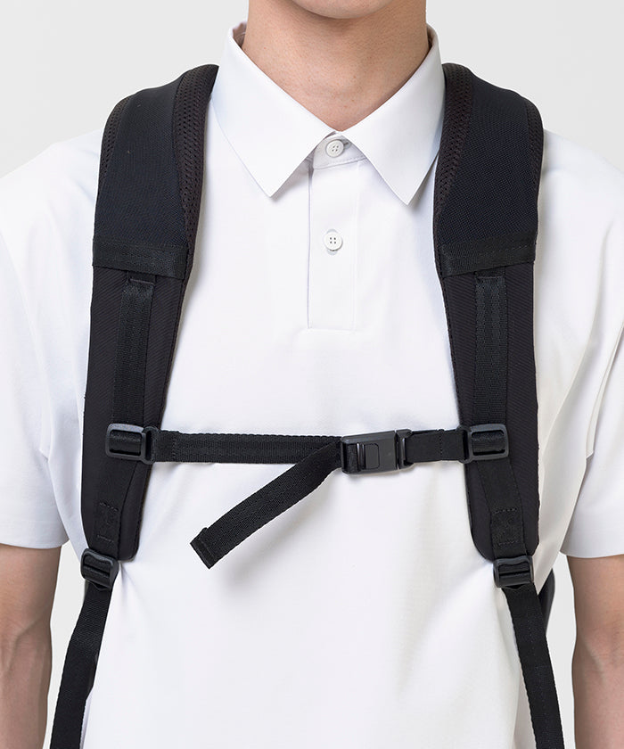 DESCENTE Aero Stream Backpack M Capacity: Approximately 20L