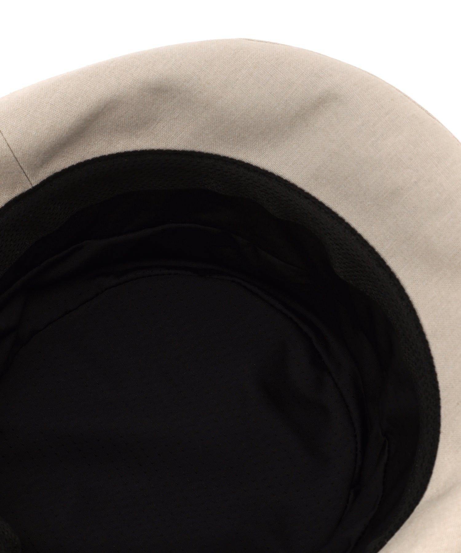 Decoy DECOY Koi-kun Embroidered Hat