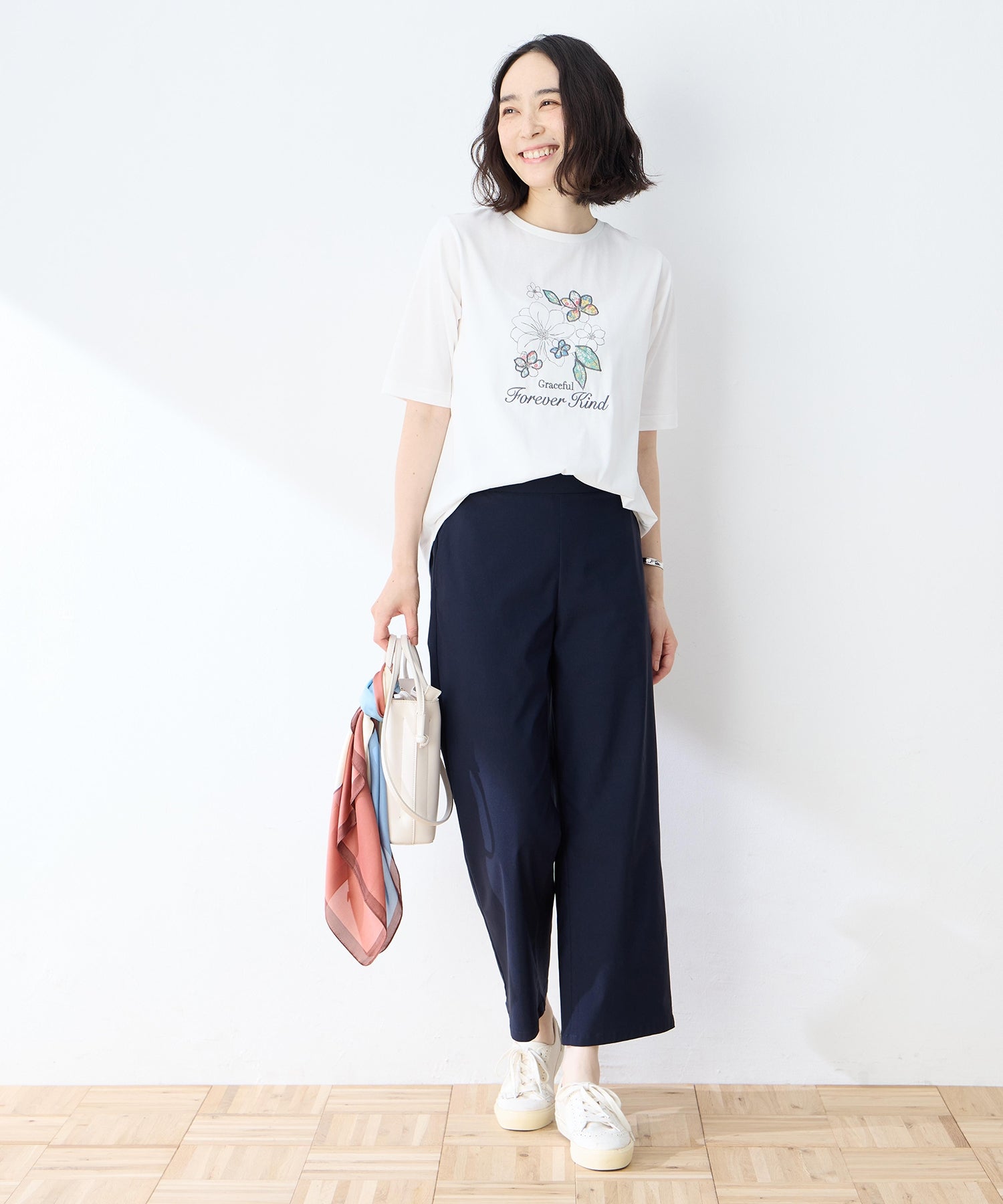 デコイ DECOY 【冷感】【UVカット】ひやさらコットン プリント＆刺繍Tシャツ （ネイビー） ネイビー