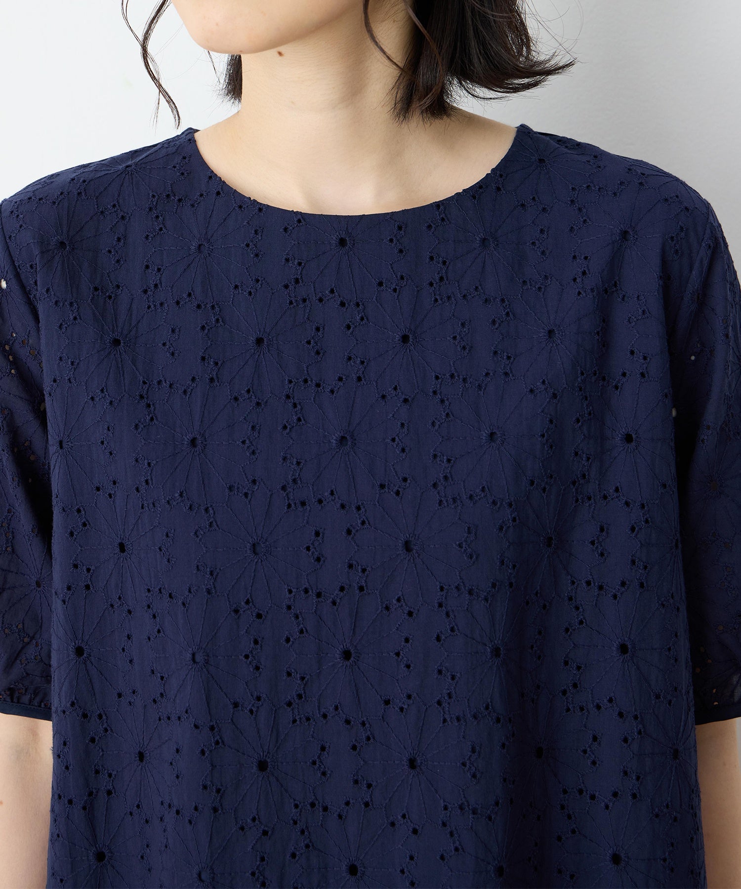 デコイ DECOY 刺繍切替プルオーバー （ホワイト） ホワイト