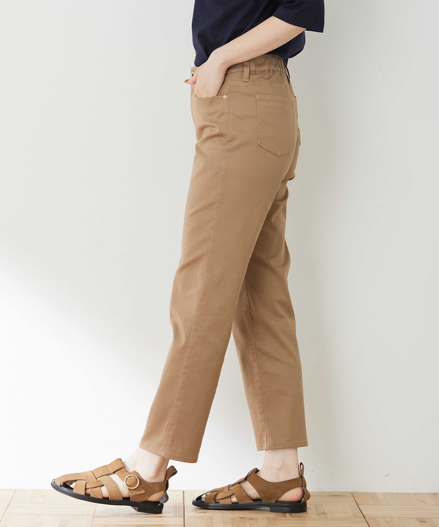 デコイ DECOY ストレッチストレートパンツ （ブラウン） ブラウン