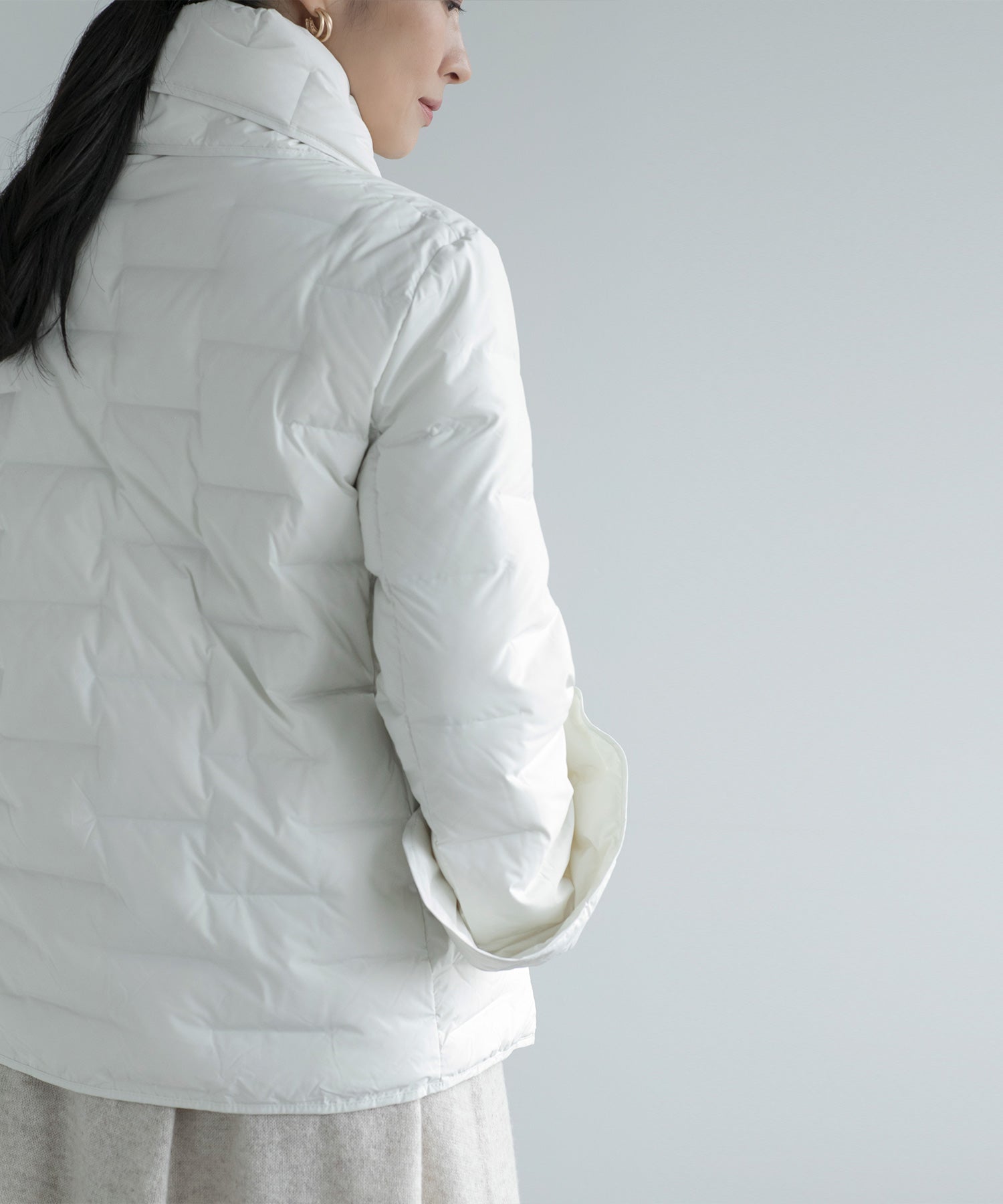 ディケイドクラシック DECADE CLASSIC 【DECADE CLASSIC】マフラーダウンジャケット （ホワイト） ホワイト