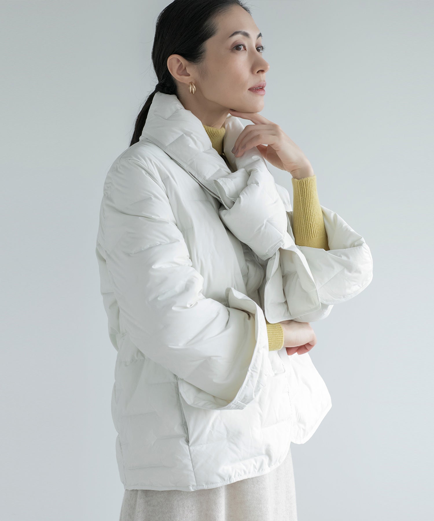 ディケイドクラシック DECADE CLASSIC 【DECADE CLASSIC】マフラーダウンジャケット （ホワイト） ホワイト