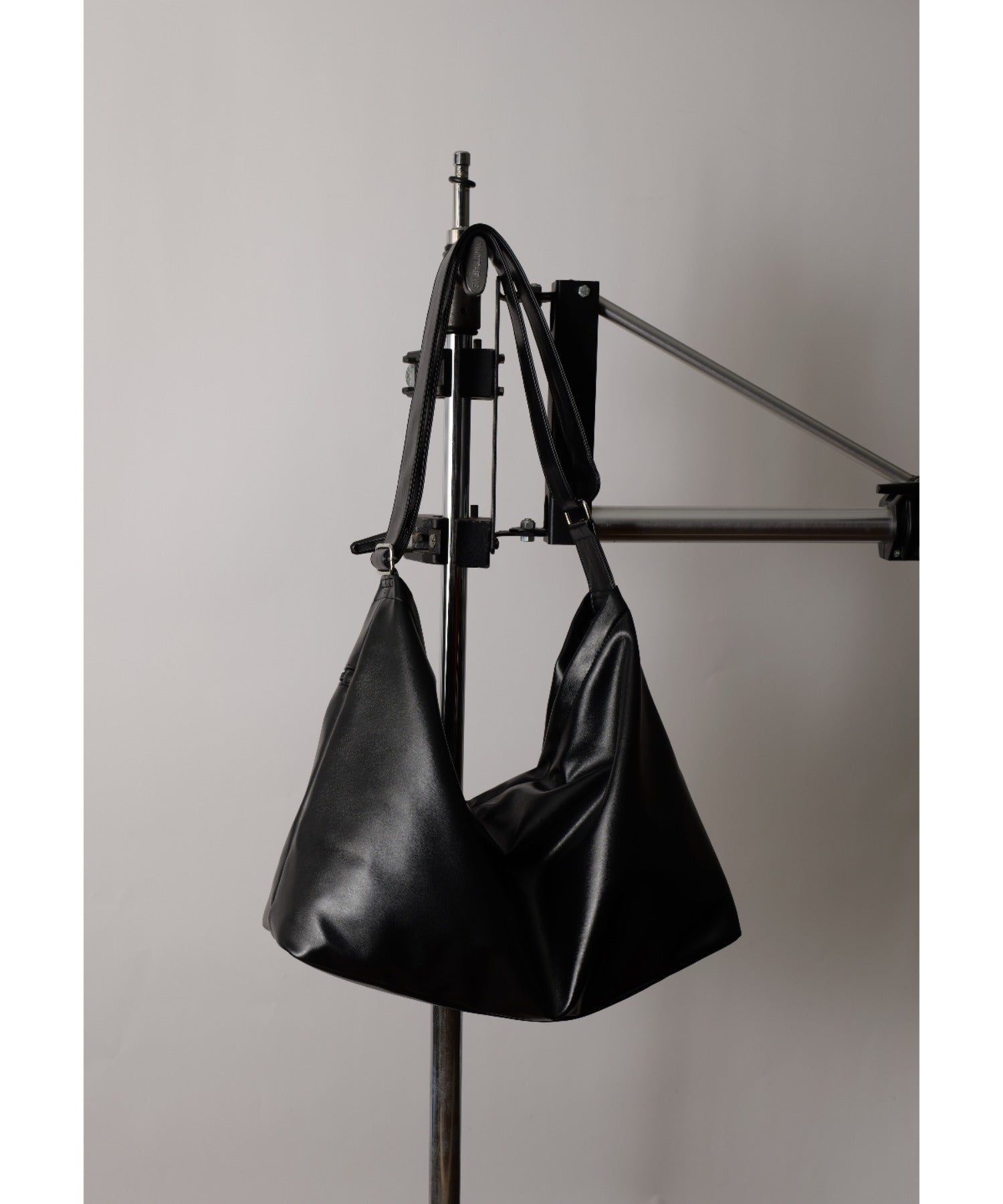 Device DEVICE Zip Design Loose Manmade Leather Shoulder Bag