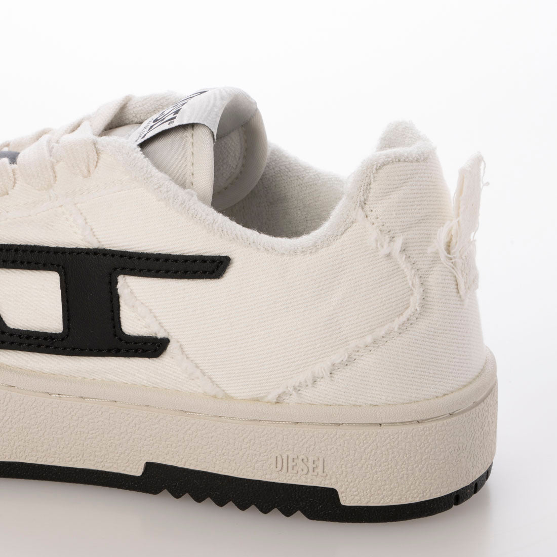 ディーゼル DIESEL UKIYO S-UKIYO V2 LOW SNEAKERS （WHITE） WHITE