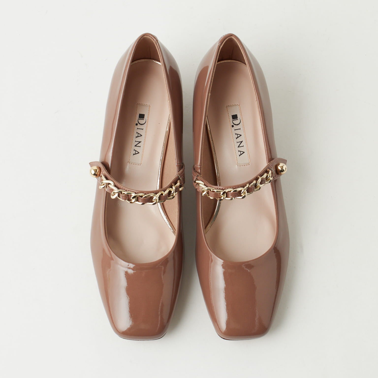 ダイアナ DIANA ストラップ付きパンプス （ピンクエナメル） ピンクエナメル