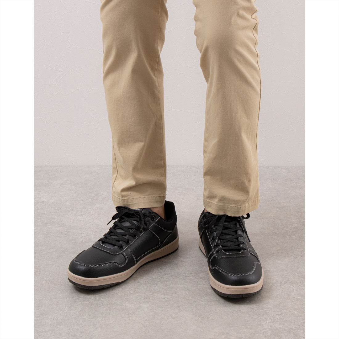 DJ Honda Waterproof Non-Slip Low-Cut Sneakers