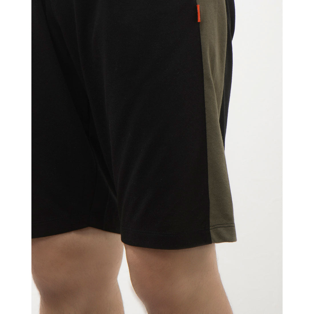 DJ Honda color-blocked shorts