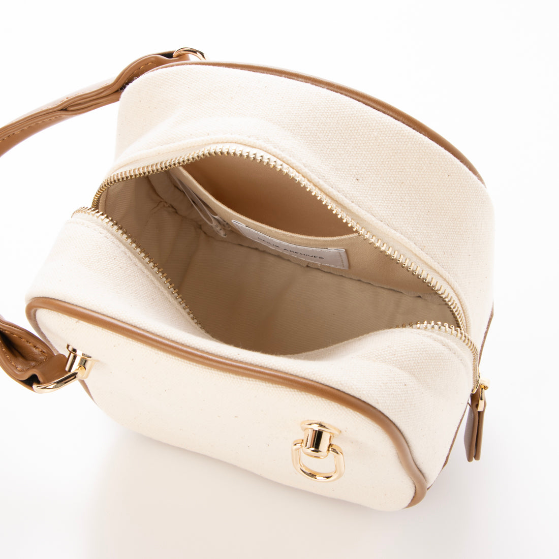 ドゥ アルシーヴ DOUX ARCHIVES キャンバス×合革スクエアショルダーバッグ （CAMEL） CAMEL