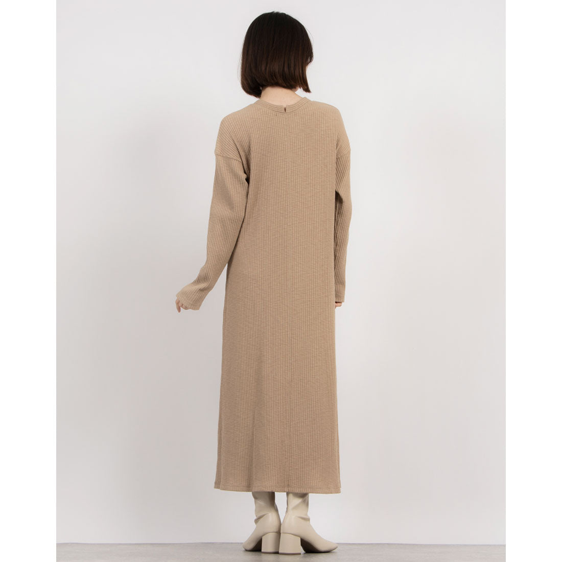 ドゥ アルシーヴ DOUX ARCHIVES ヘンリーネックリブカットワンピース （BEG） BEG