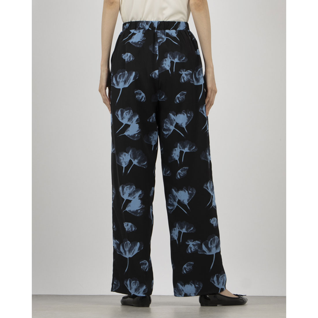 Doux Archives Pattern Pants