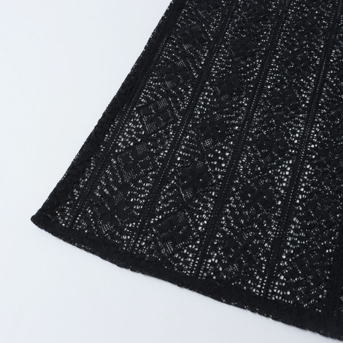 ドゥ アルシーヴ DOUX ARCHIVES クルーネックレースシンプルブラウス （BLACK） BLACK