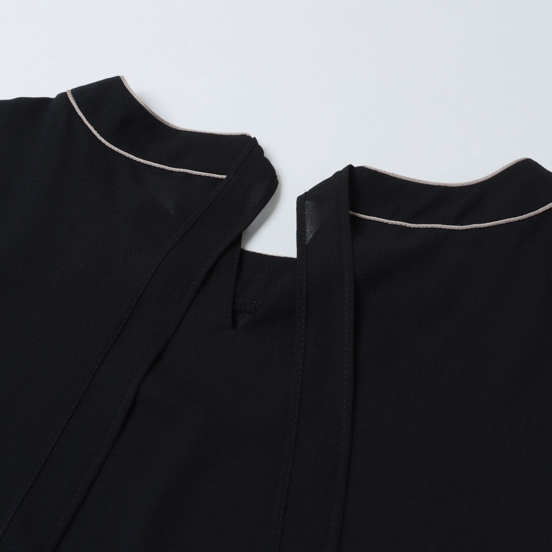 ドゥ アルシーヴ DOUX ARCHIVES 衿ライン2WAYブラウス （BLACK） BLACK
