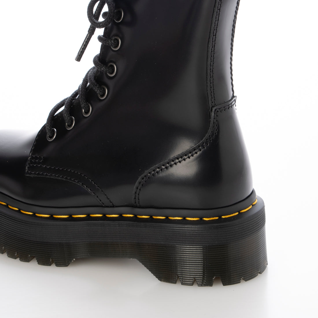 ドクターマーチン Dr.Martens JADON PLATFORM 8ホールブーツ 15265