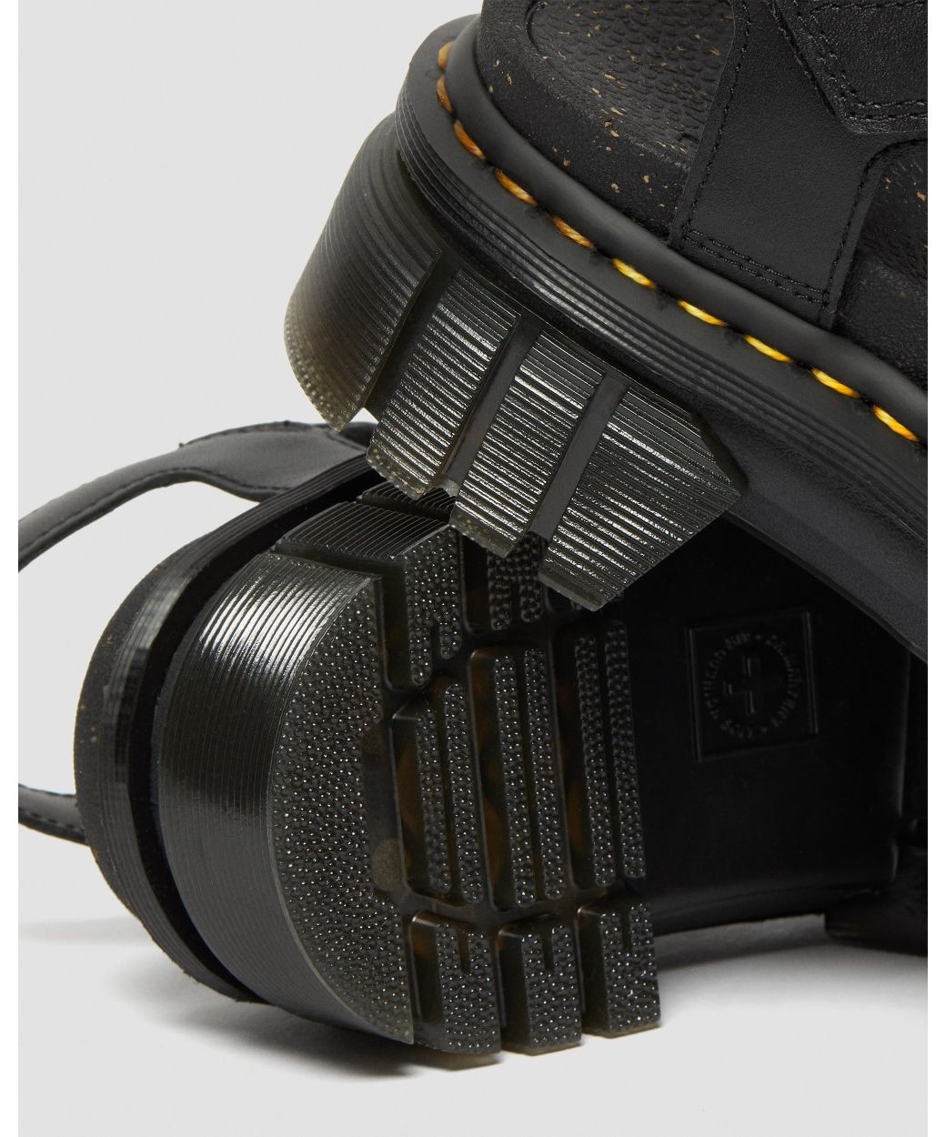 ドクターマーチン Dr.Martens レディース サンダル 厚底 QUAD NEOTERIC RICKI 3 ストラップ サンダル 30579001