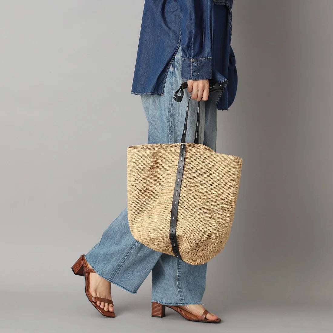 DRESSTERIOR DRESSTERIOR MADE IN MADAALICE STITCH bag