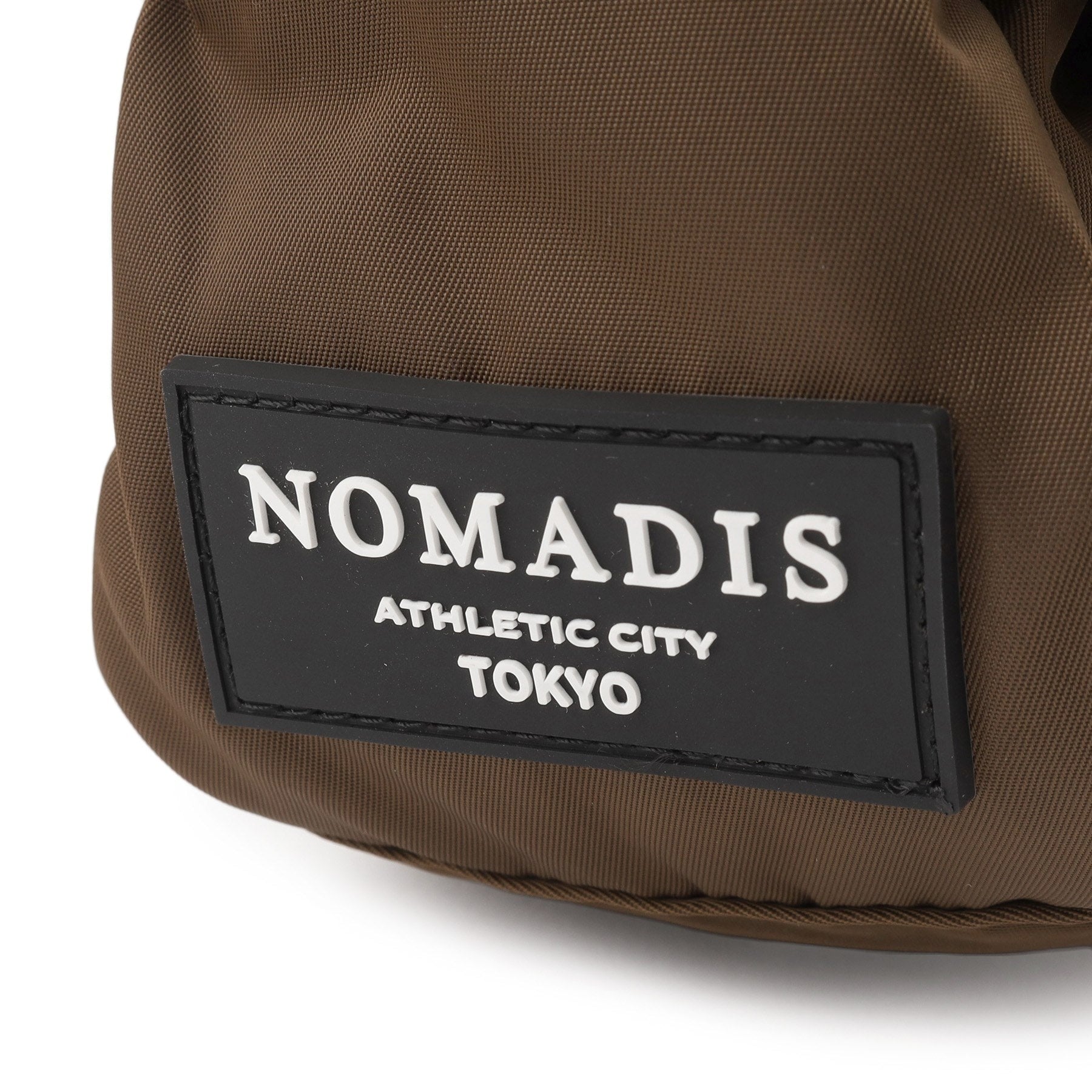 ドレステリア DRESSTERIOR NOMADIS（ノマディス） LUCK ナイロンショルダーバッグ （モカブラウン(042)） モカブラウン(042)